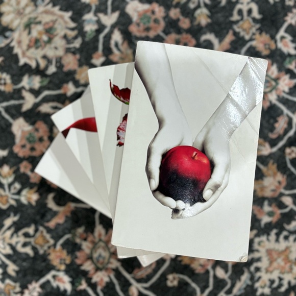 Twilight Saga Collection - Picture 3 of 6